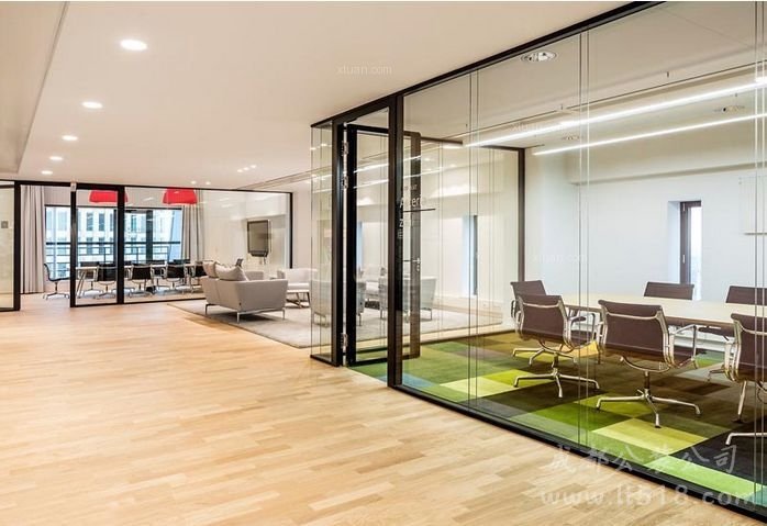 開放式封閉式辦公室對比，開放式辦公室哪些優勢